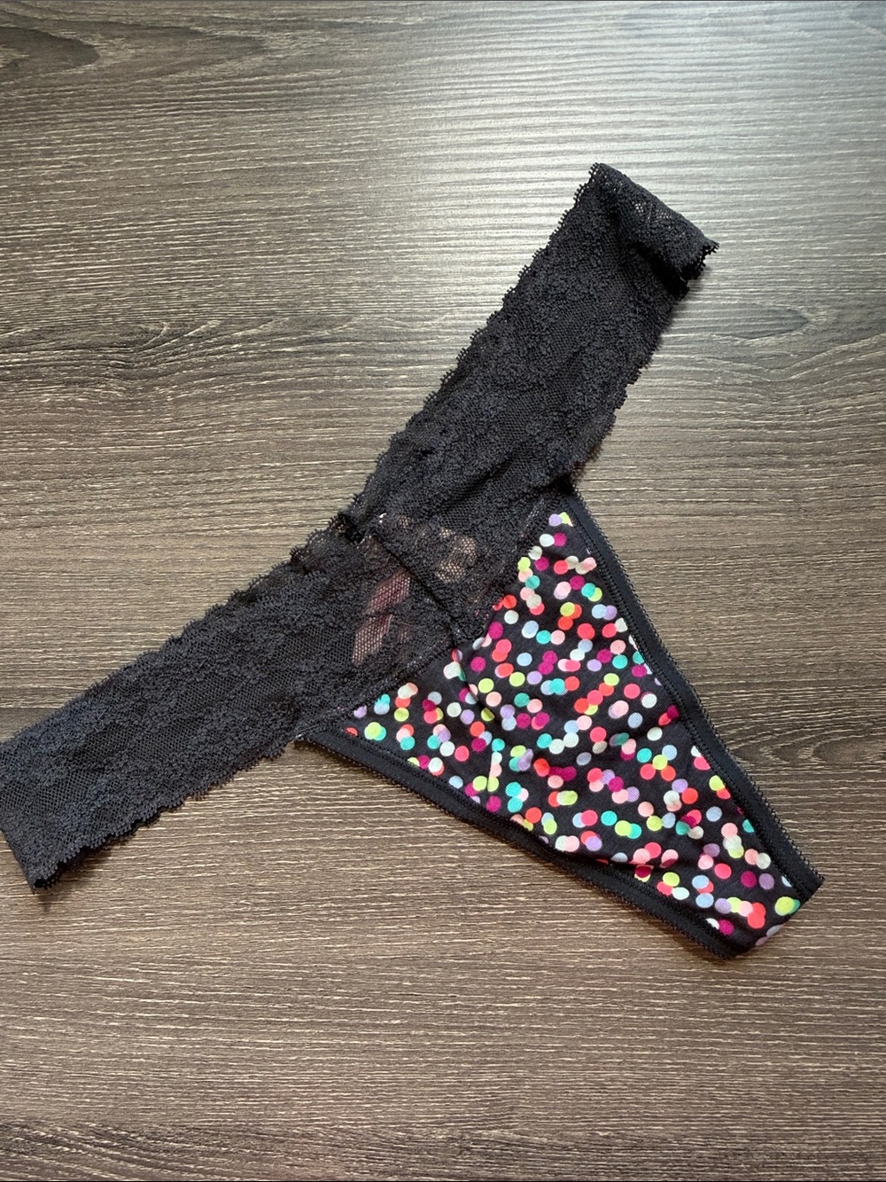 2013 ❤️$20 NWT Victoria's Secret Low Rise Thong